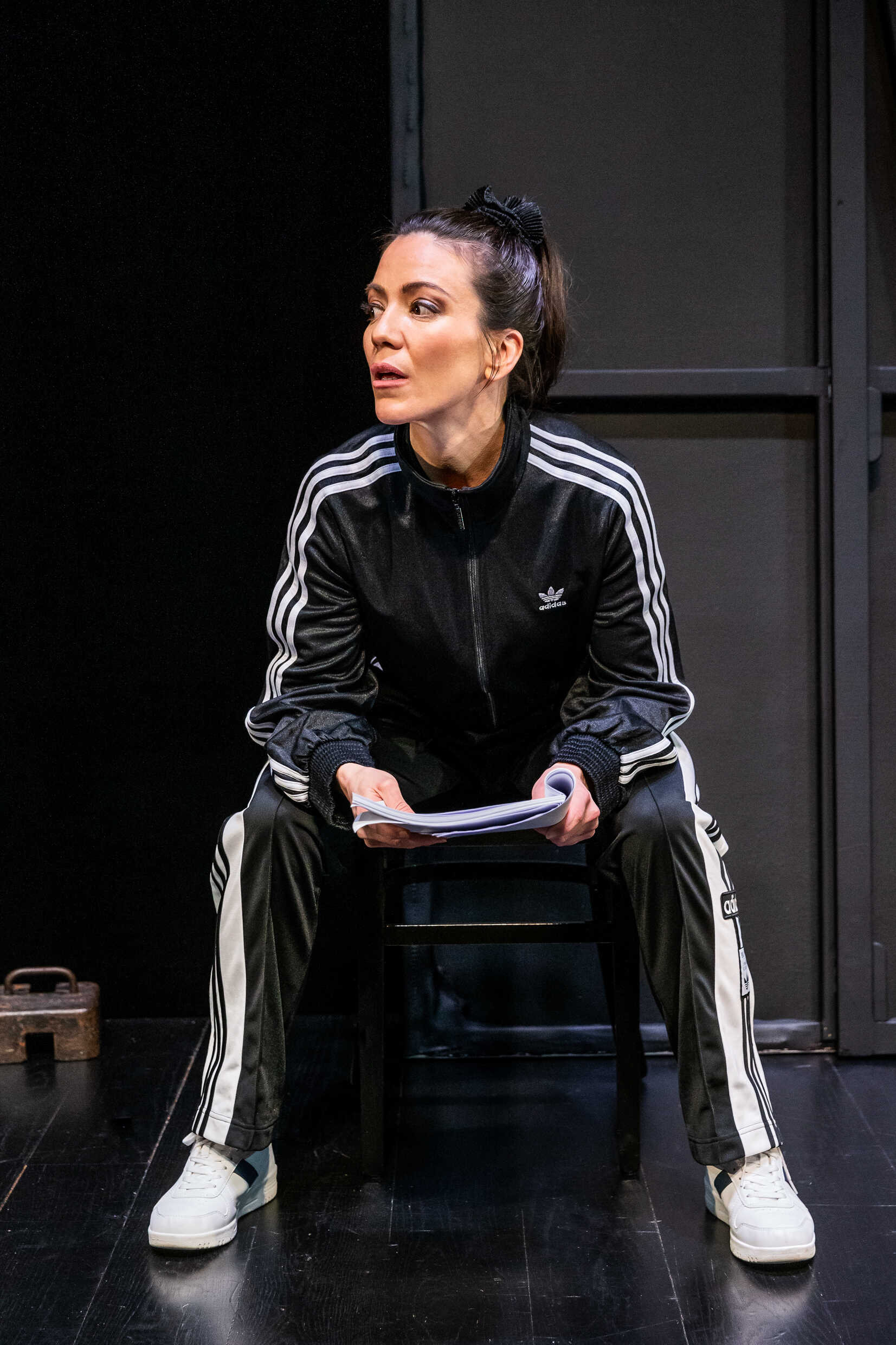 En tillfällig ensemble sätter upp Kung Lear, urpremiär 19 februari 2022 på Soppteatern, Kulturhuset Stadsteatern. På bild Johanna Lazcano som Larissa.