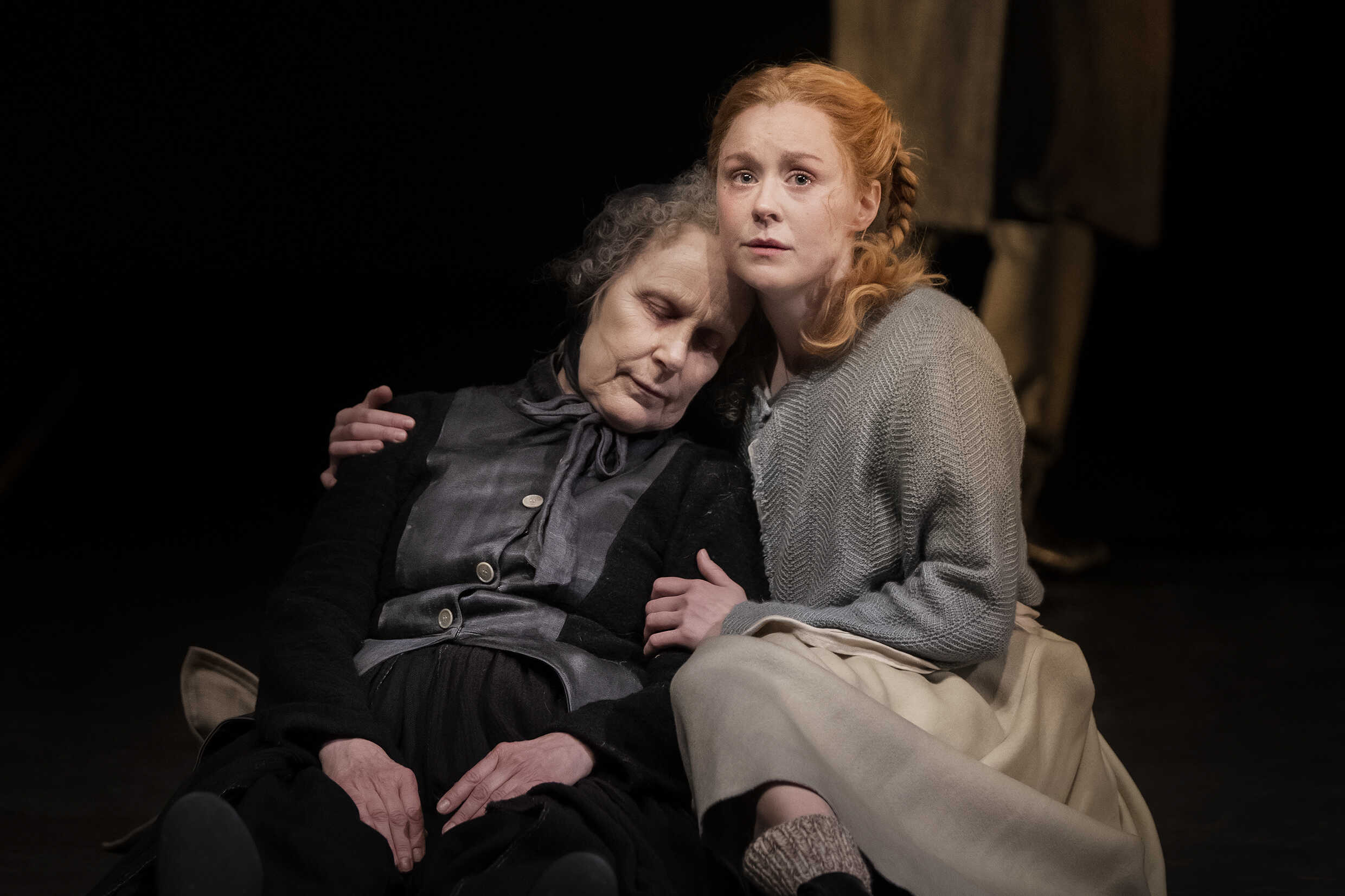 Eva Stenson och Matilda Ragnerstam i Kulla-Gulla. Matilda Ragnerstam ersätter Maja Rung i Kulla-Gulla med start den 18 april.