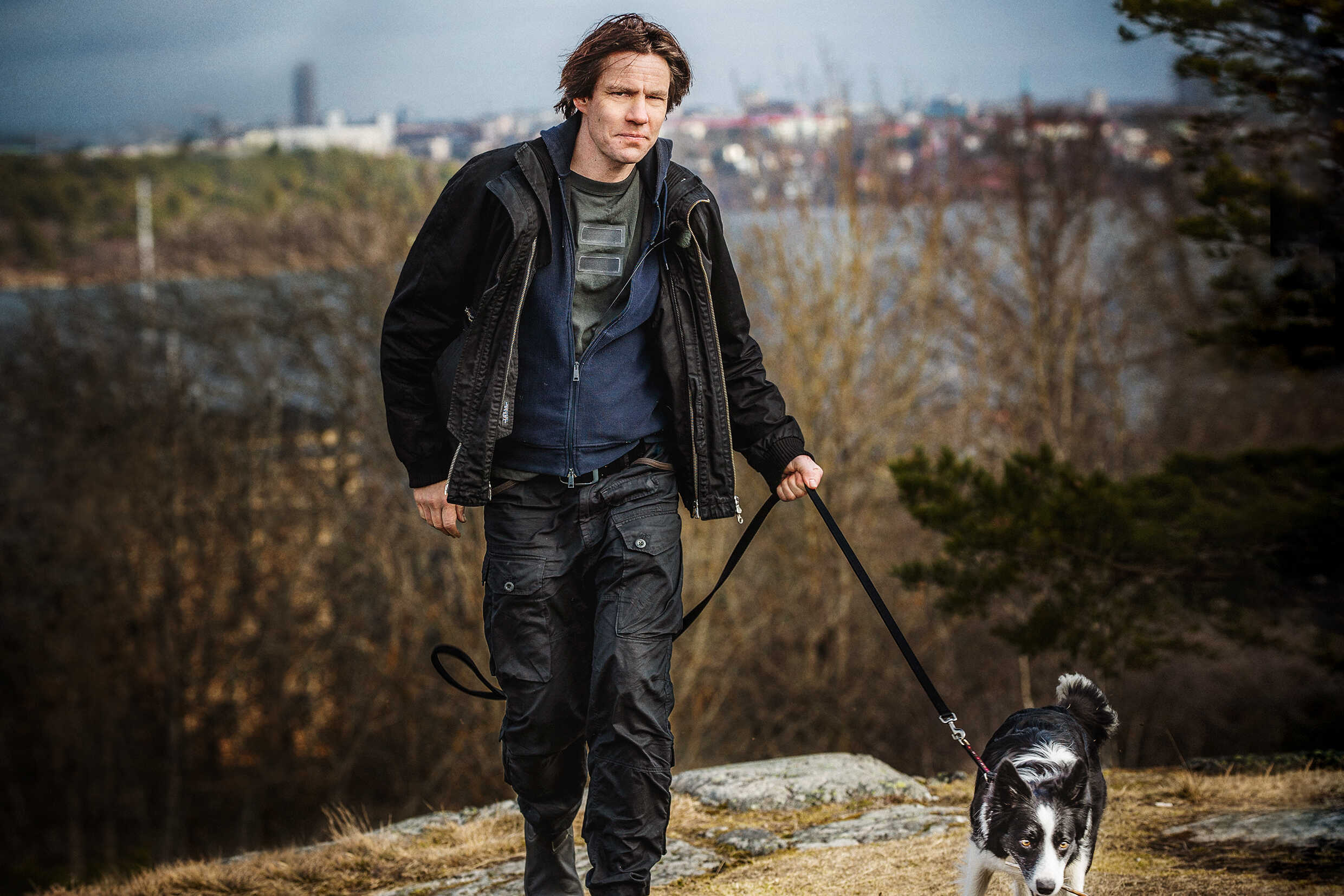Erik Ehn i Jakten. Världspremiär 2 december på Stora scenen, Kulturhuset Stadsteatern.