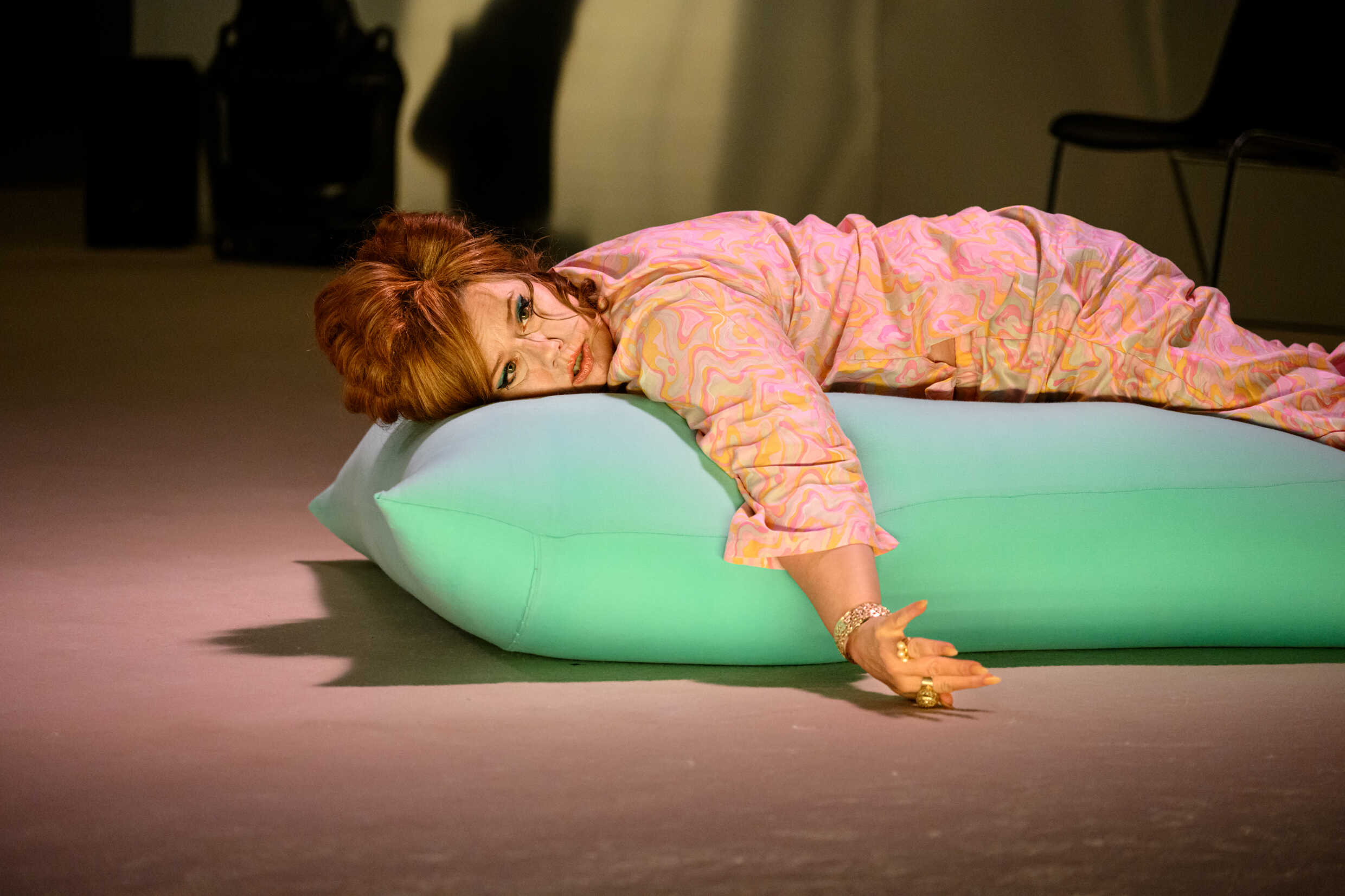 Lena Nilsson i Mandomsprovet Sverigepremiär 9 september på Klarascenen, Kulturhuset