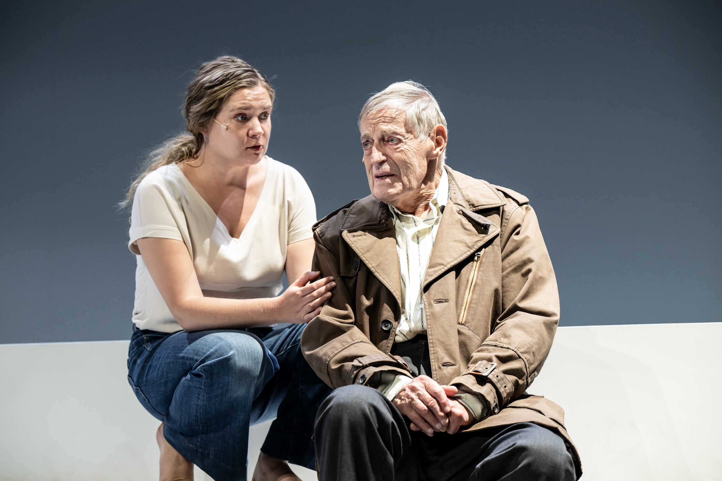 Natalie Minnevik och Lars Lind i Tänk om om bara. Sverigepremiär 2 september på Stora scenen, Kulturhuset Stadsteatern.