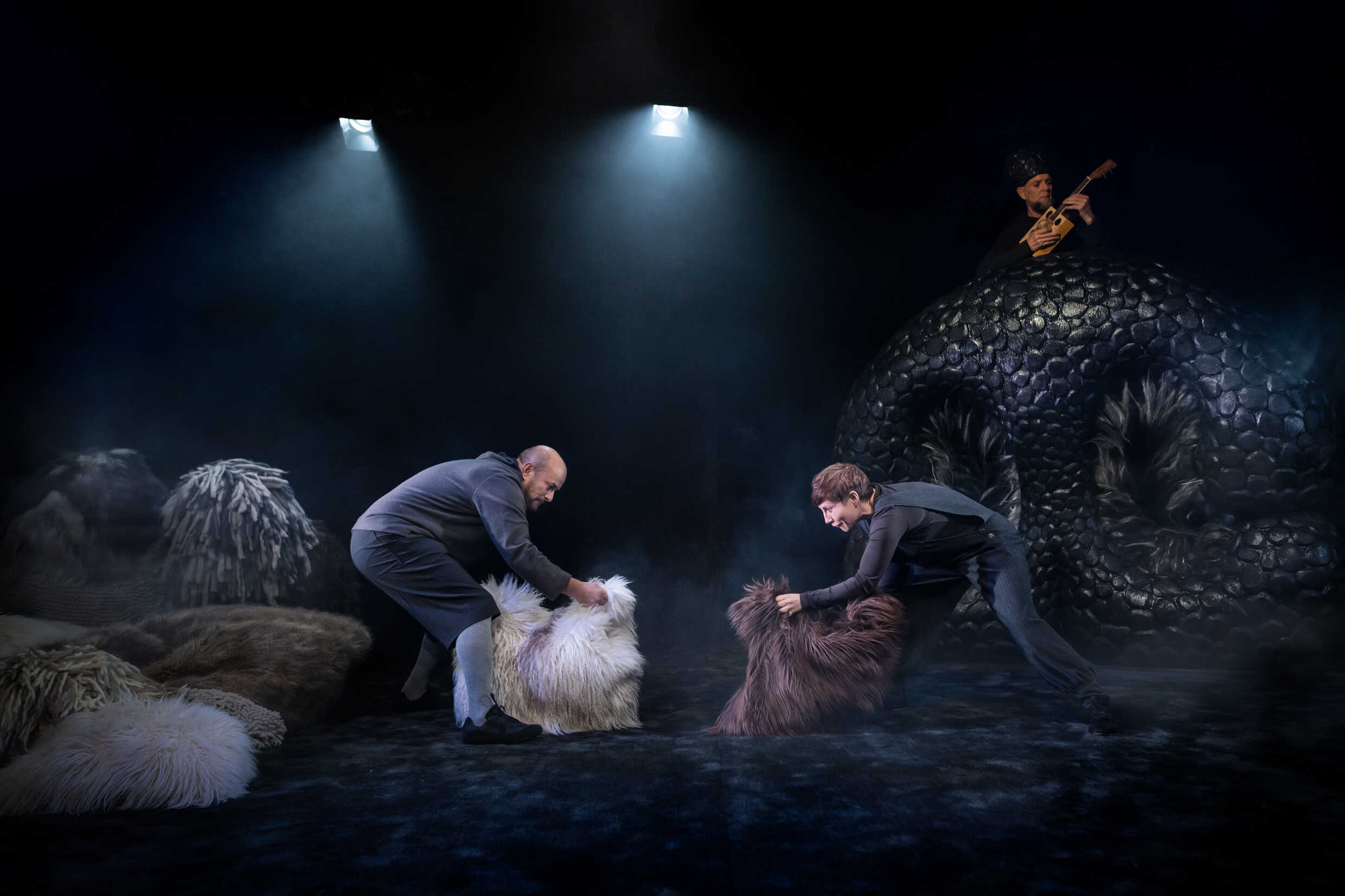 Magnus Erenius, Ida Steén och Mikael Svanevik i Husdjursföreställningen, urpremiär 8 oktober på Marionetteatern, Kulturhuset Stadsteatern.