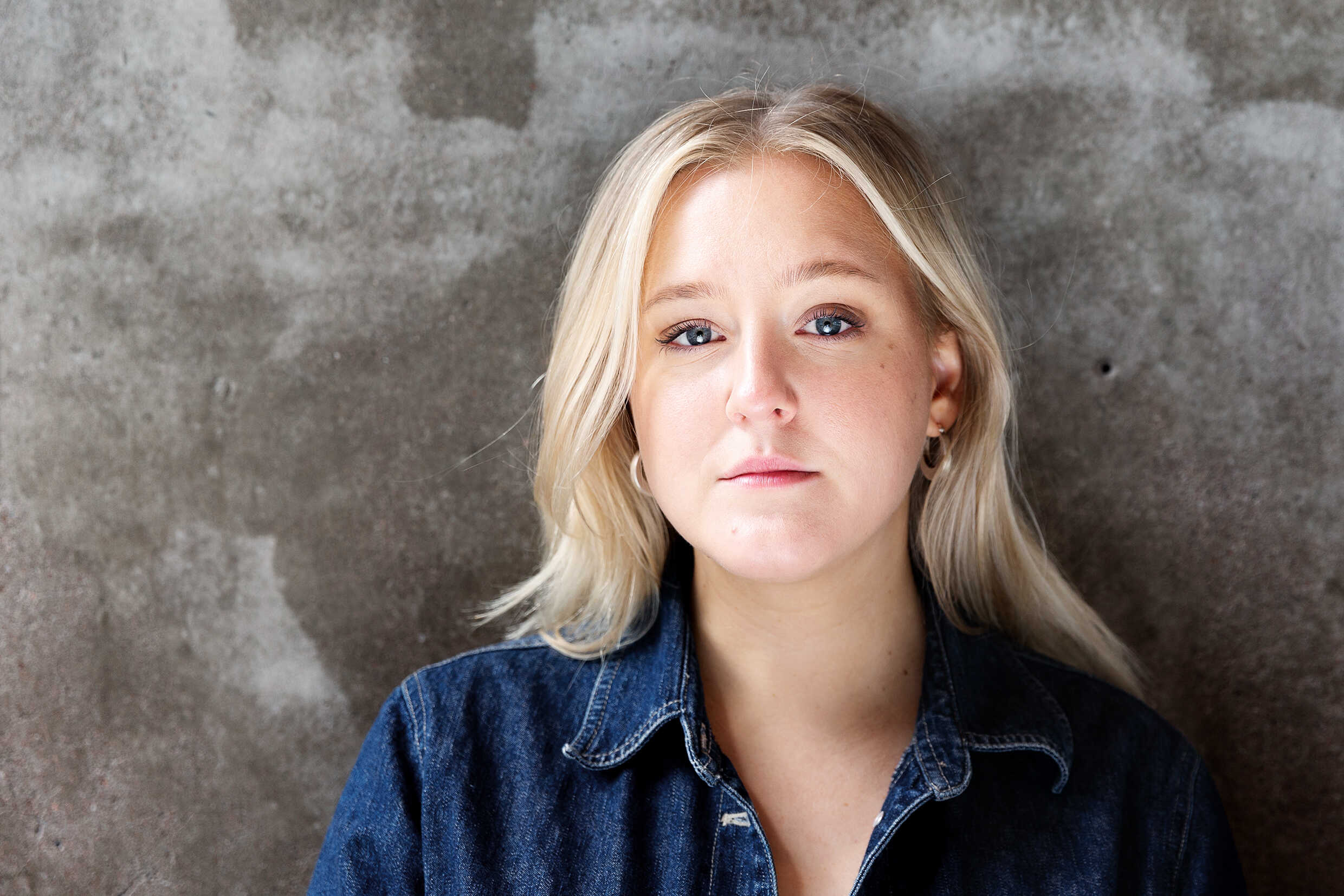 Julia Lyskova, aktuell med pjäsen Mommy Issues. Urpremiär 28 oktober på Lilla scenen, Kulturhuset Stadsteatern.