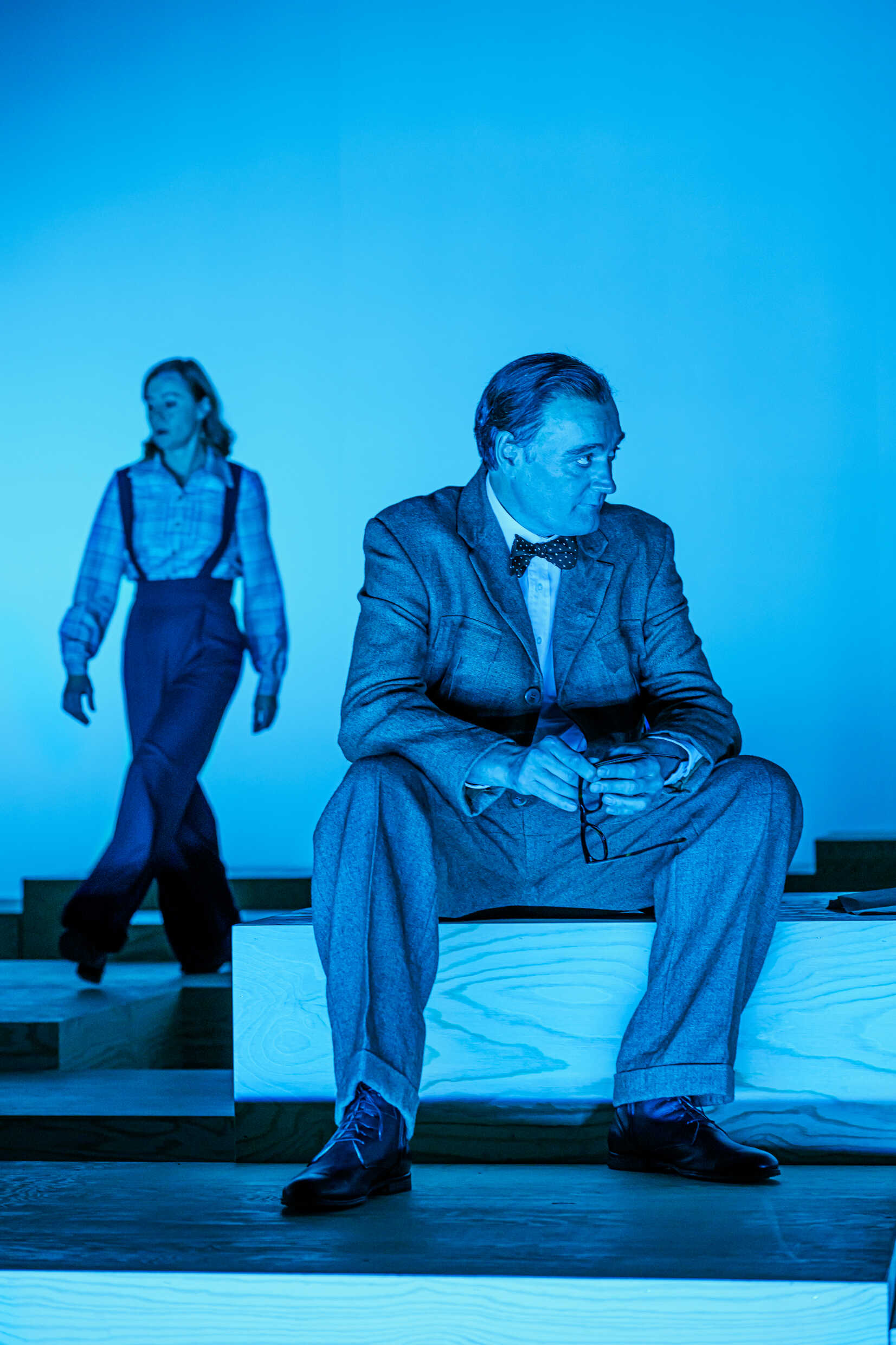 Matilda Ragnerstam och Peter Eriksson  i Bara Astrid, urpremiär 26 november på Klarascenen, Kulturhuset Stadsteatern.