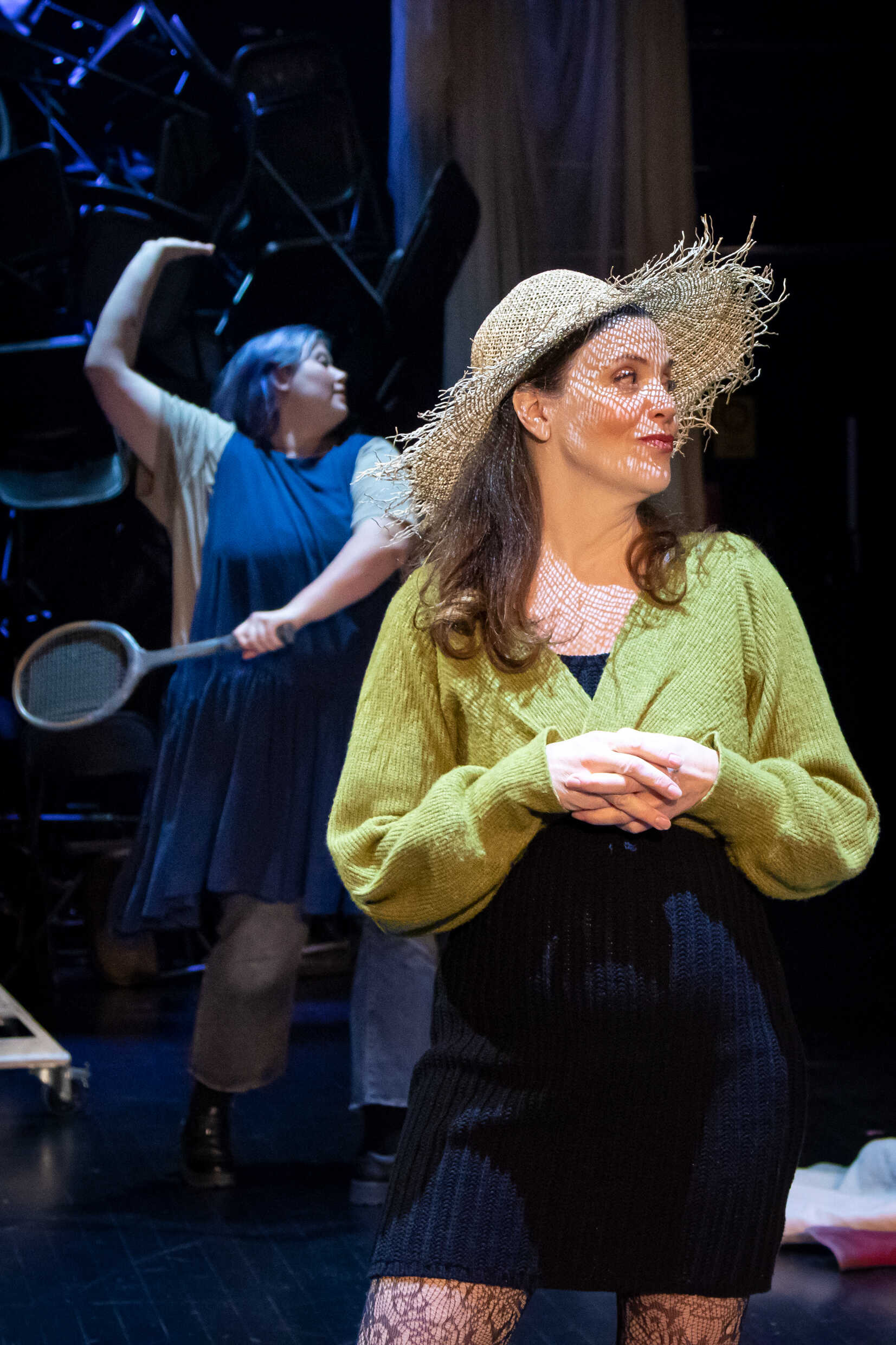 Thora Möller Jensen och Cilla Thorell i Temps mort. Urpremiär 16 december på Klarascenen, Kulturhuset Stadsteatern.