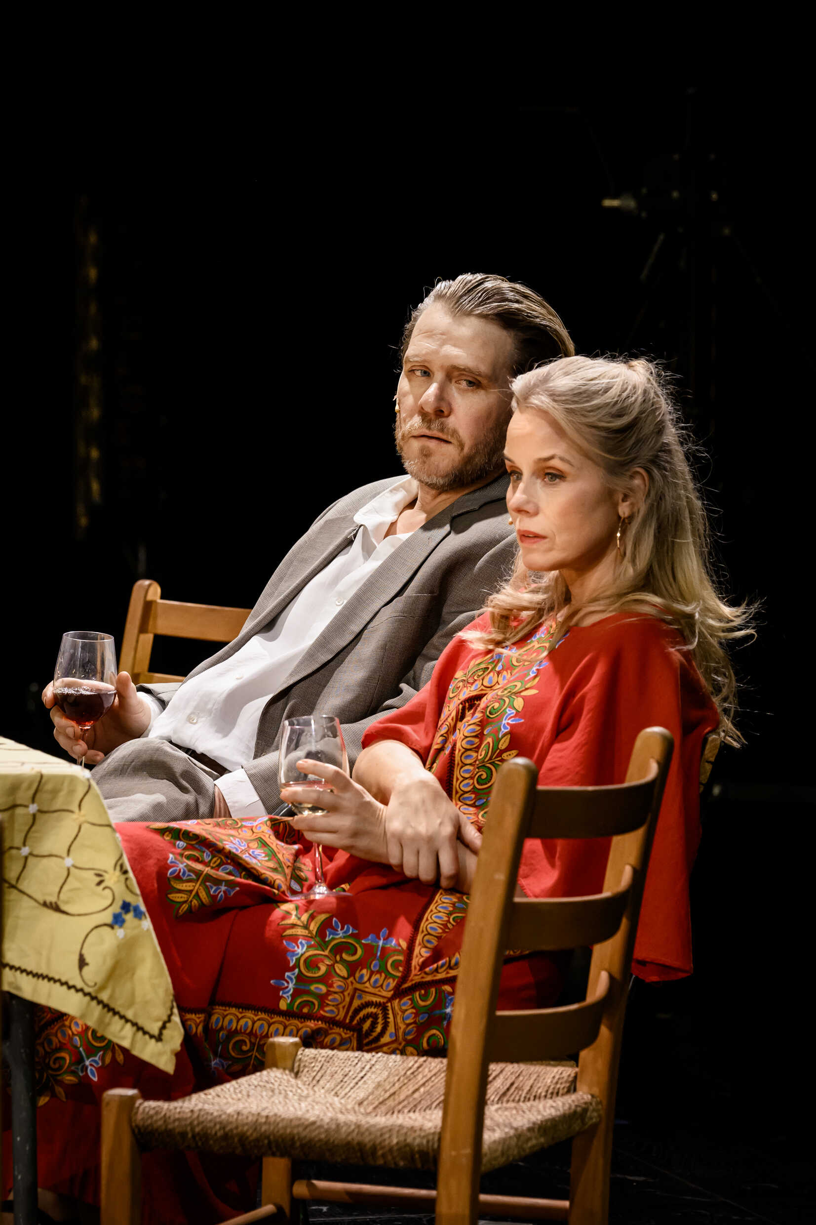 Henrik Norlén och Helena af Sandeberg i Tiden är vårt hem, nypremiär 3 mars på Stora scenen, Kulturhuset Stadsteatern