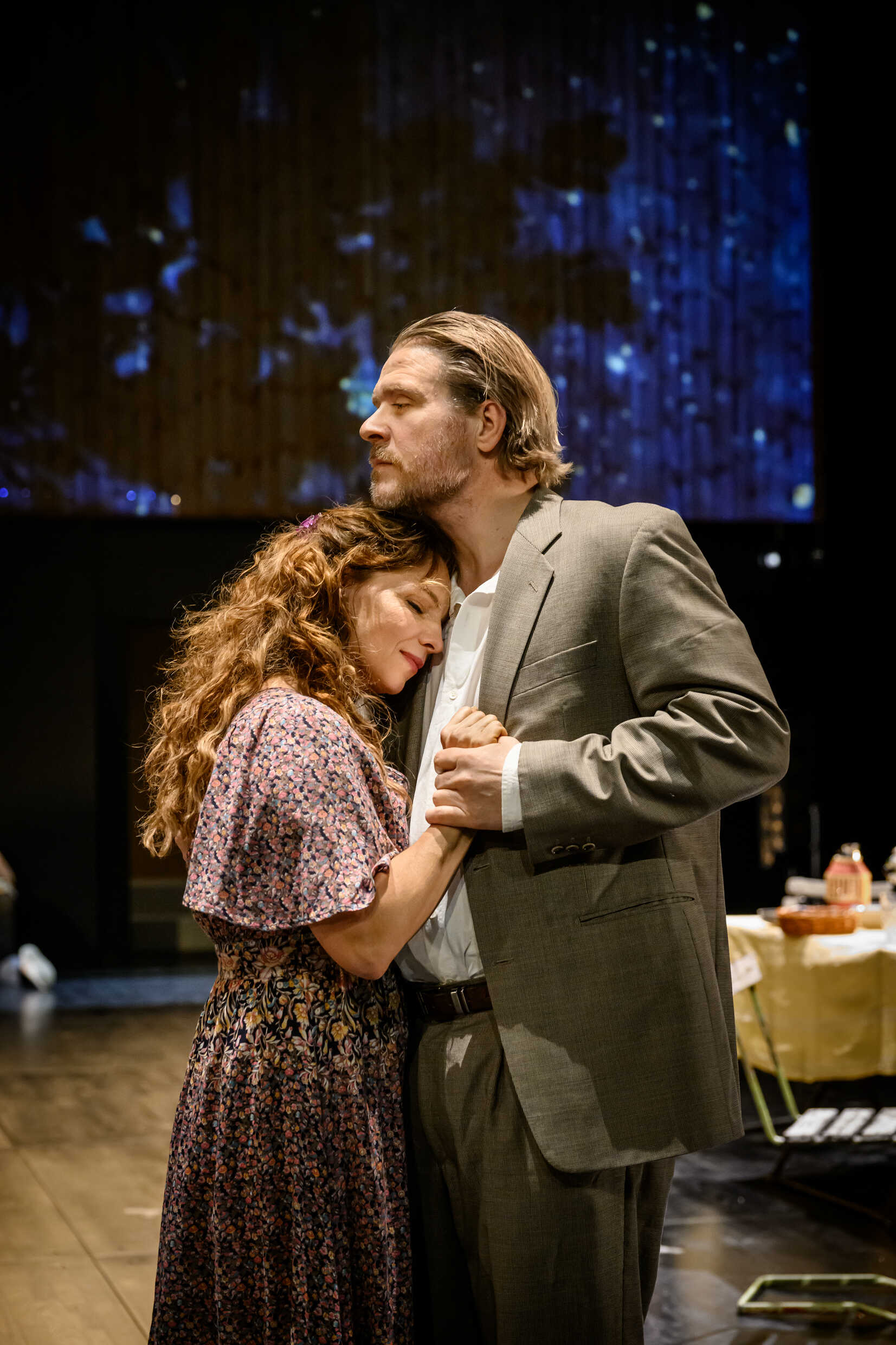 Sofia Ledarp och Henrik Norlén  i Tiden är vårt hem, nypremiär 3 mars på Stora scenen, Kulturhuset Stadsteatern