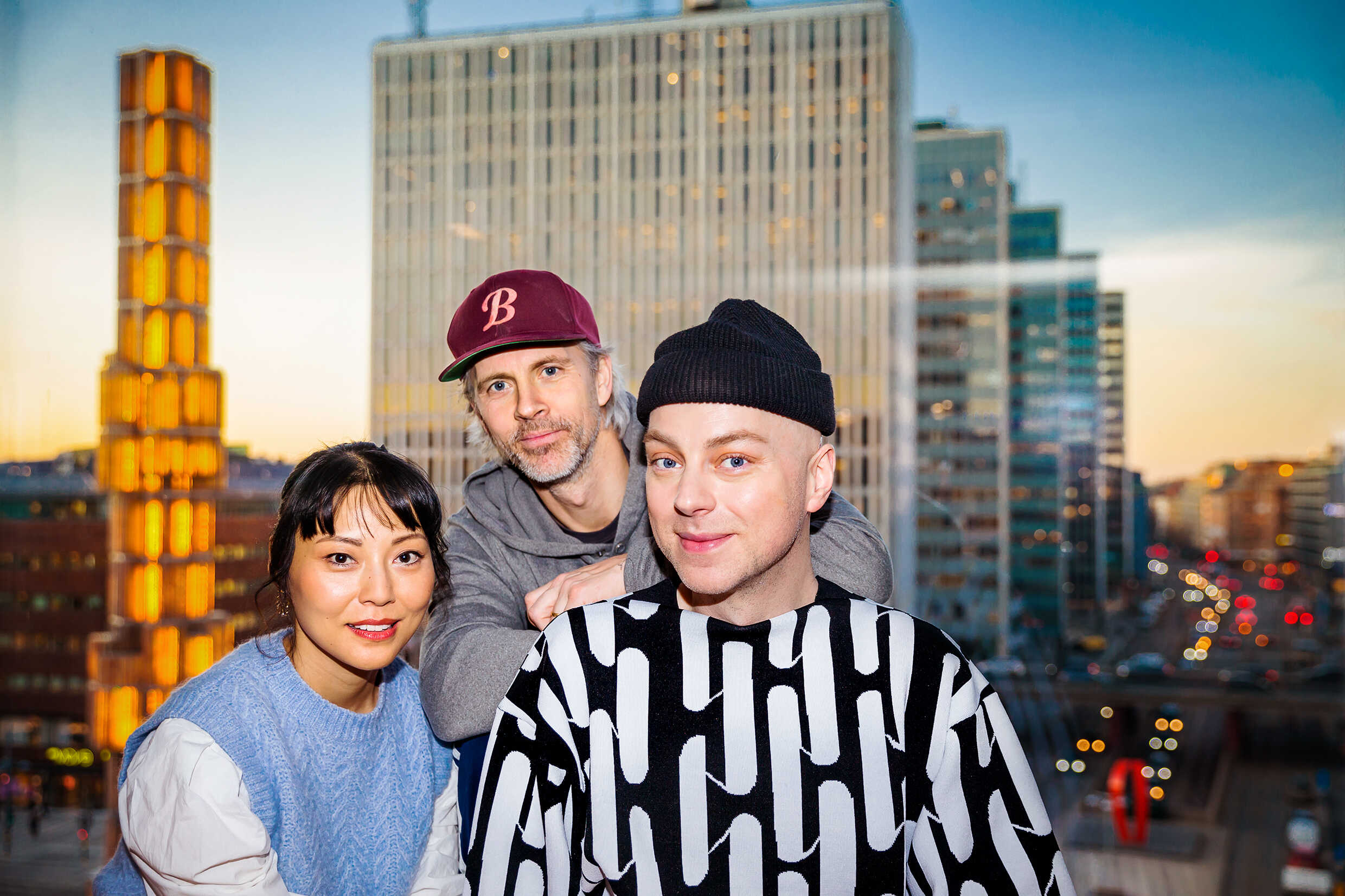 Lisette T Pagler, Fredrik Benke Rydman (regissör och koreograf) samt Robert Fux i Matilda The Musical. Premiär 1 december 2023 på Stora scenen, Kulturhuset Stadsteatern.