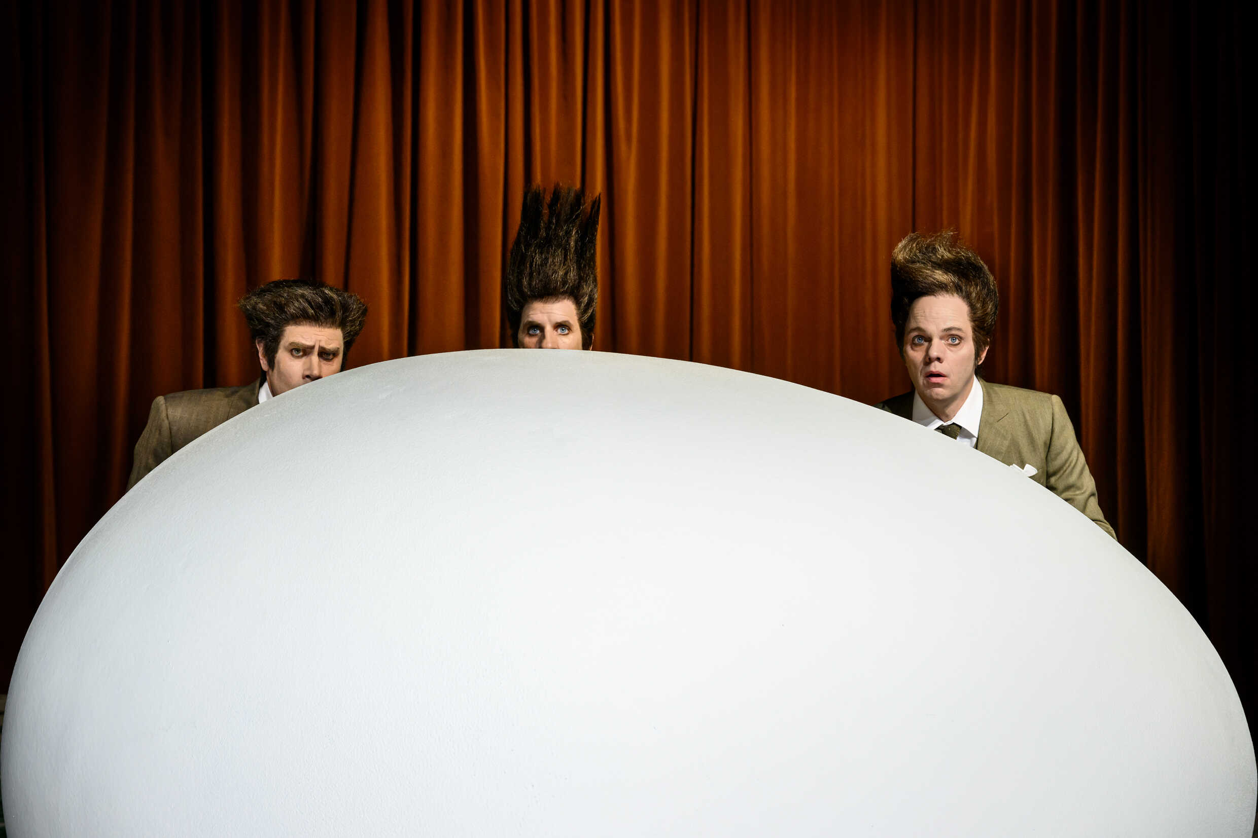 Sven Björklund, Mattias Fransson och Olof Wretling i Monstrets tid. Urpremiär 6 oktober på Klarascenen, Kulturhuset Stadsteatern.