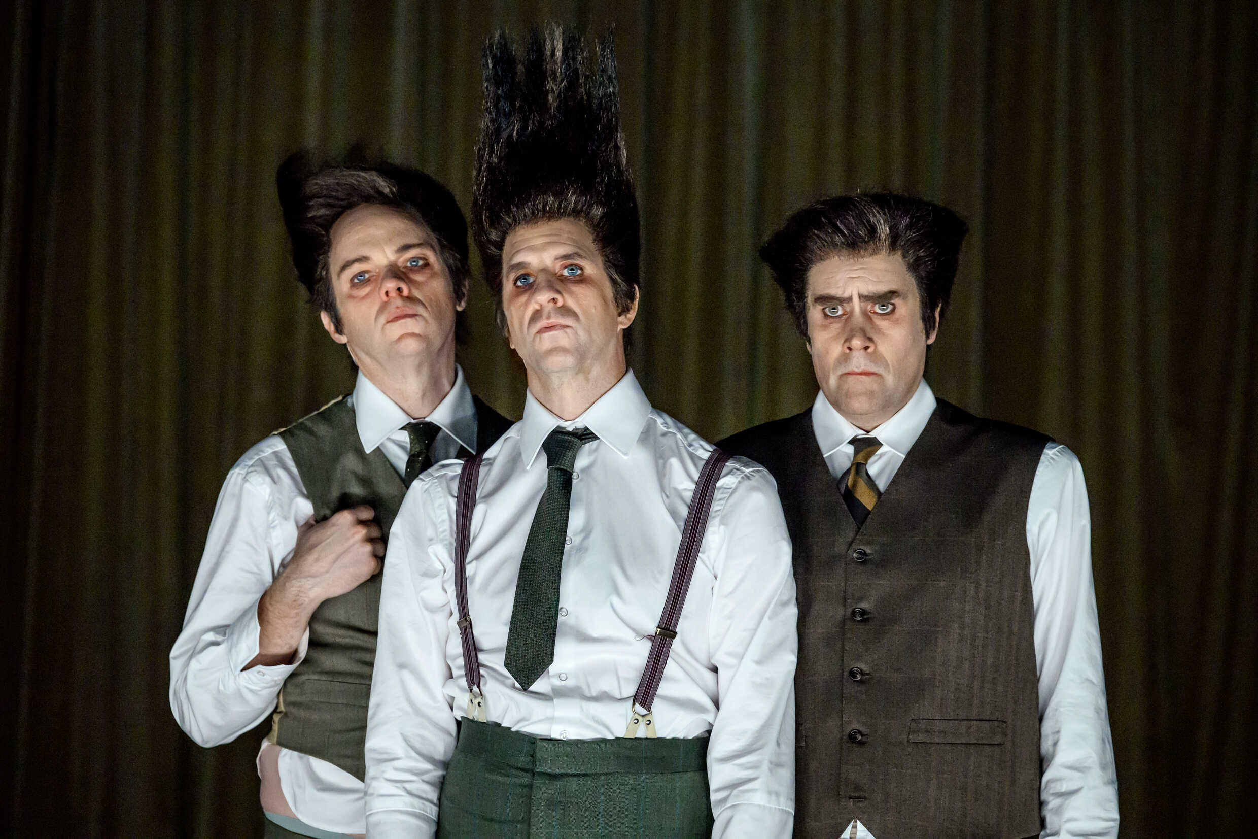 Olof Wretling, Mattias Fransson och Sven Björklund i Monstrets tid. Urpremiär 6 oktober på Klarascenen, Kulturhuset Stadsteatern.