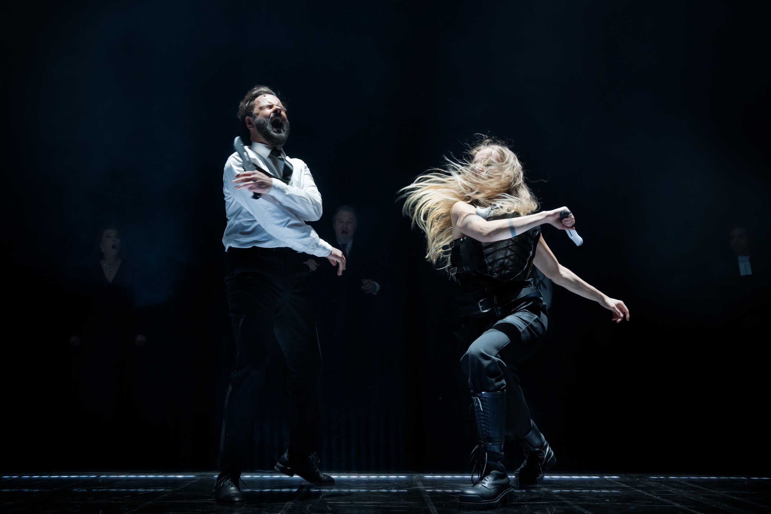 Shebly Niavarani och Silvana Imam i Hamlet. Premiär 20 oktober på Stora scenen, Kulturhuset Stadsteatern.