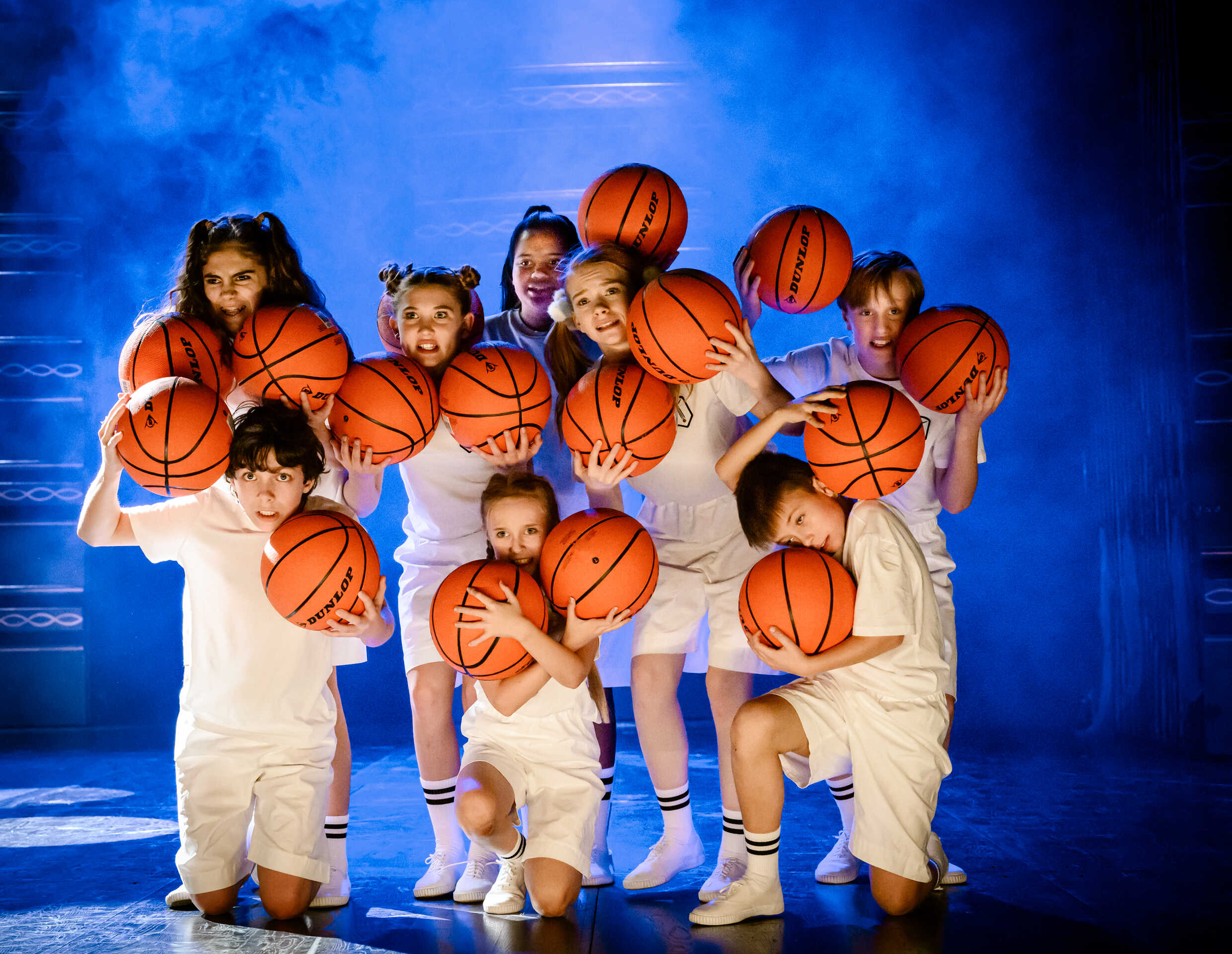 Olivia Chahimi Ã–stmark, Viggo Rapo, Stella Klingberg, Minna Cardenas, Leah-Li Ã–hlin Njie, Millie Johansson, Sixten Josefsson, Leo Forsgren. Matilda The Musical har premiÃ¤r 1 december pÃ¥ Stora scenen, Kulturhuset Stadsteatern.