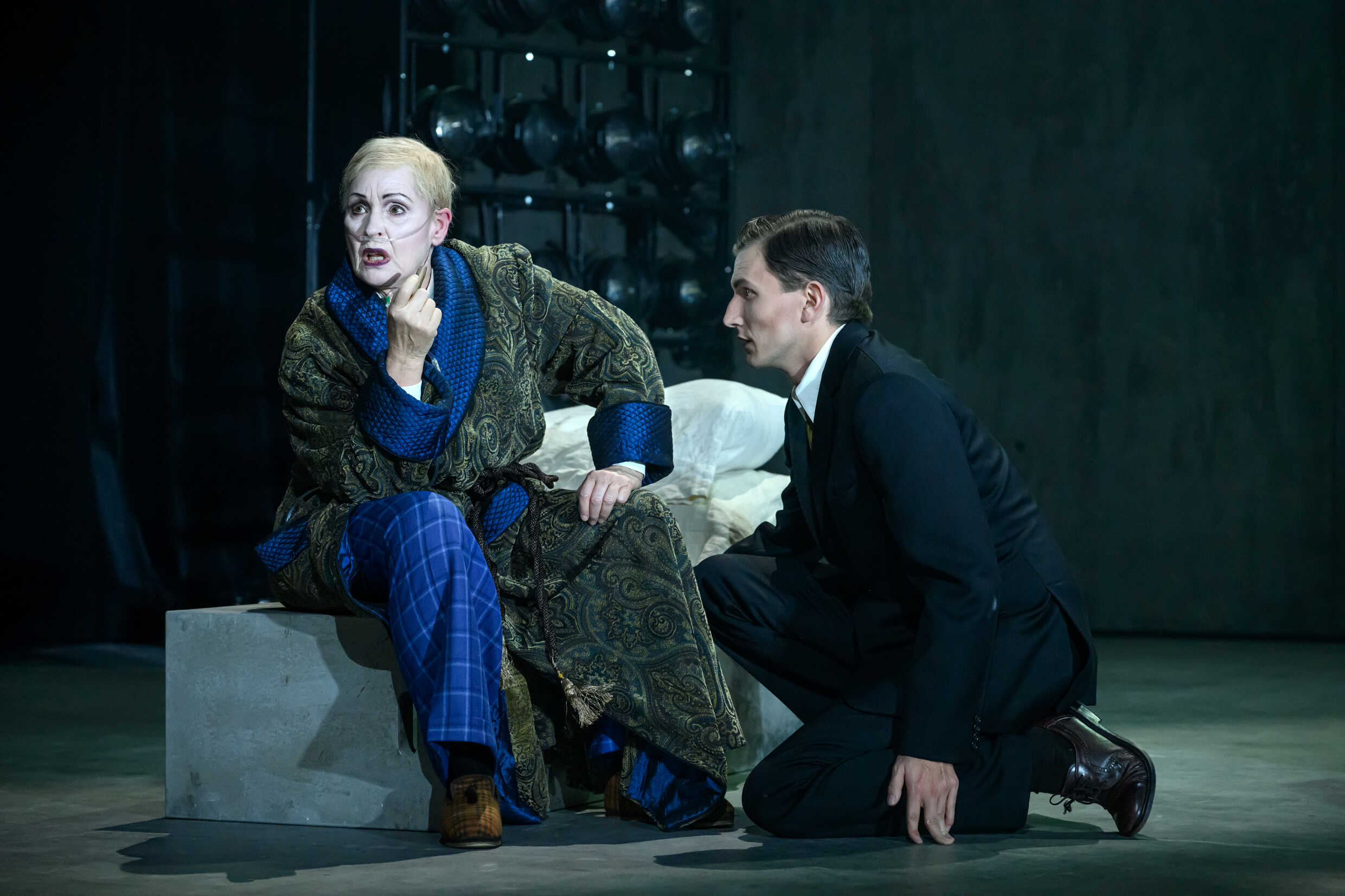 Kajsa Reingardt och Fabian Hedlund i Processen. Premiär 8 december på Lilla scenen, Kulturhuset Stadsteatern