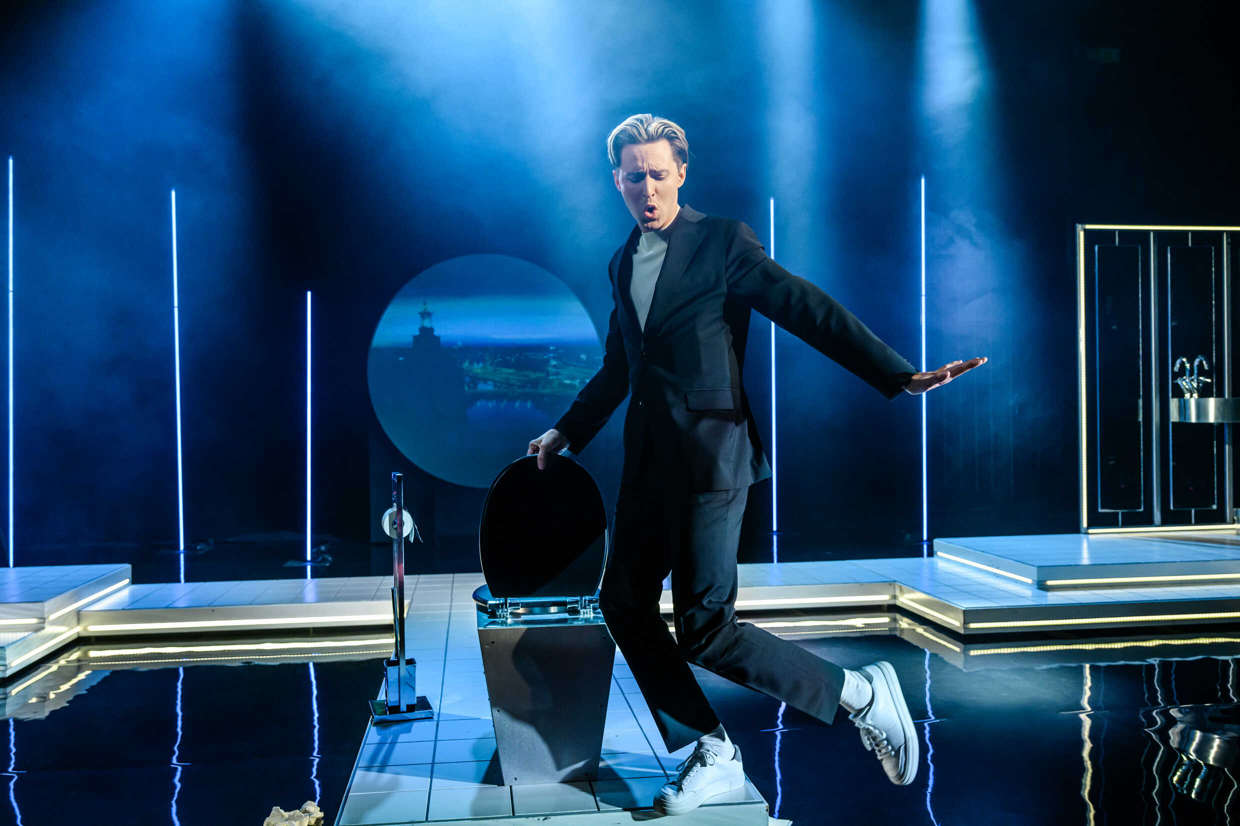 Hampus Nessvold i Sakarias spyor. Premiär 26 januari på Lilla scenen, Kulturhuset Stadsteatern.