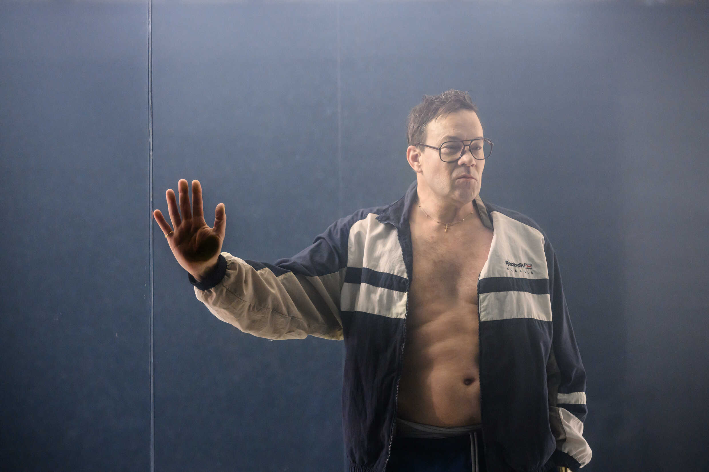 Johannes Kuhnke i Gengångare. Premiär 2 februari på Klarascenen, Kulturhuset Stadsteatern.