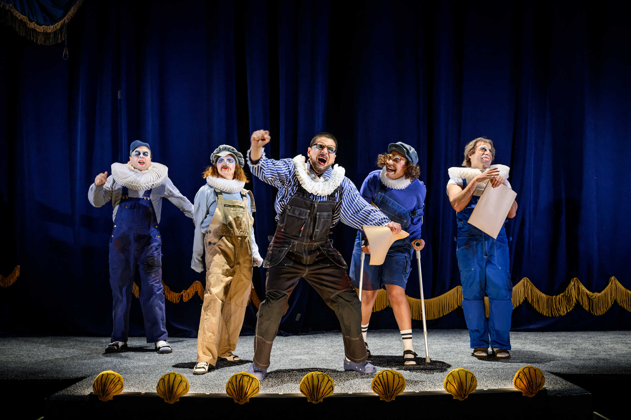 Pablo Leiva Wenger, Sofia Papadimitriou Ledarp, Carlos Romero Cruz, Angelika Prick och Bahador Foladi En midsommarnattsdröm. Premiär 19 april på Stora scenen, Kulturhuset Stadsteatern.