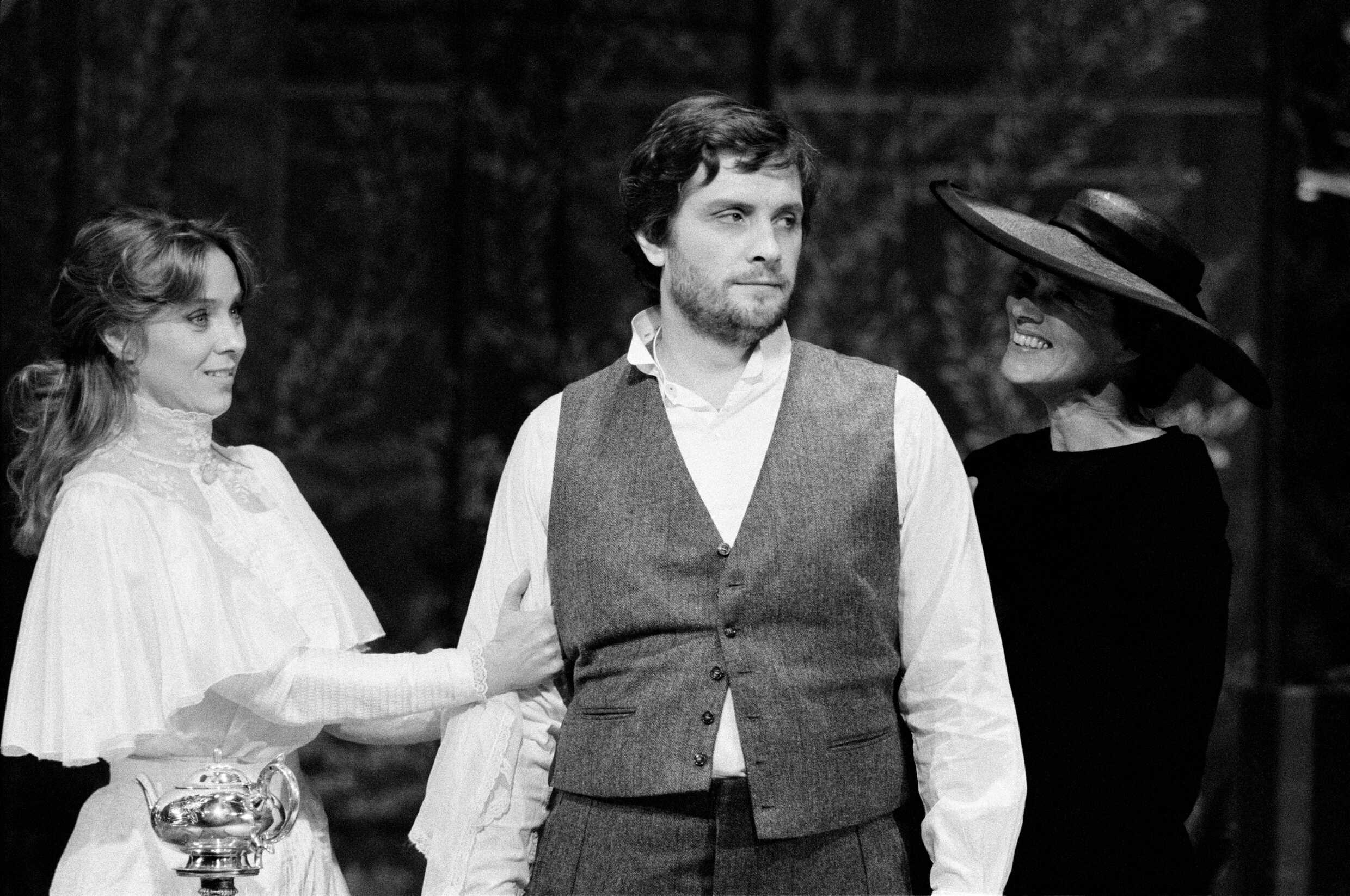 Lilian Johansson, Allan Svensson, Agneta Ekmanner, Tre systrar (1983), Stora scenen, Kulturhuset Stadsteatern