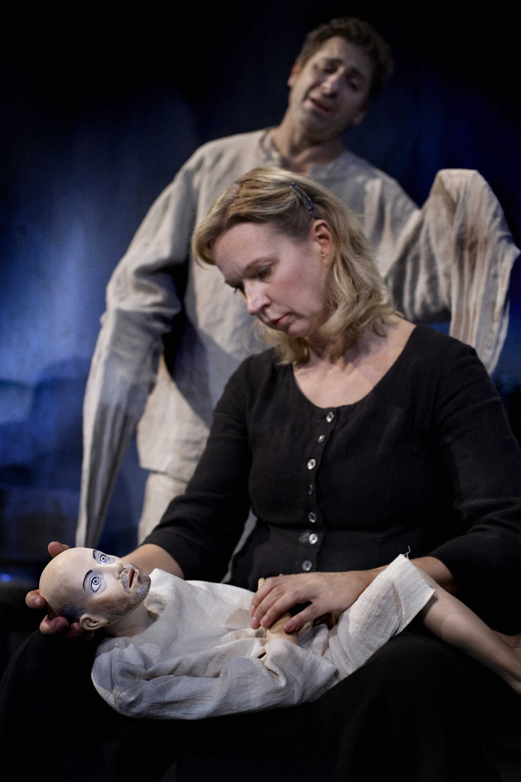 Fröding (docka), Helena Nilsson och Ole Forsberg i Kärleksköparen - Fröding naked, premiär 27 september på Bryggan/Marionetteatern, Stockholms stadsteater.
