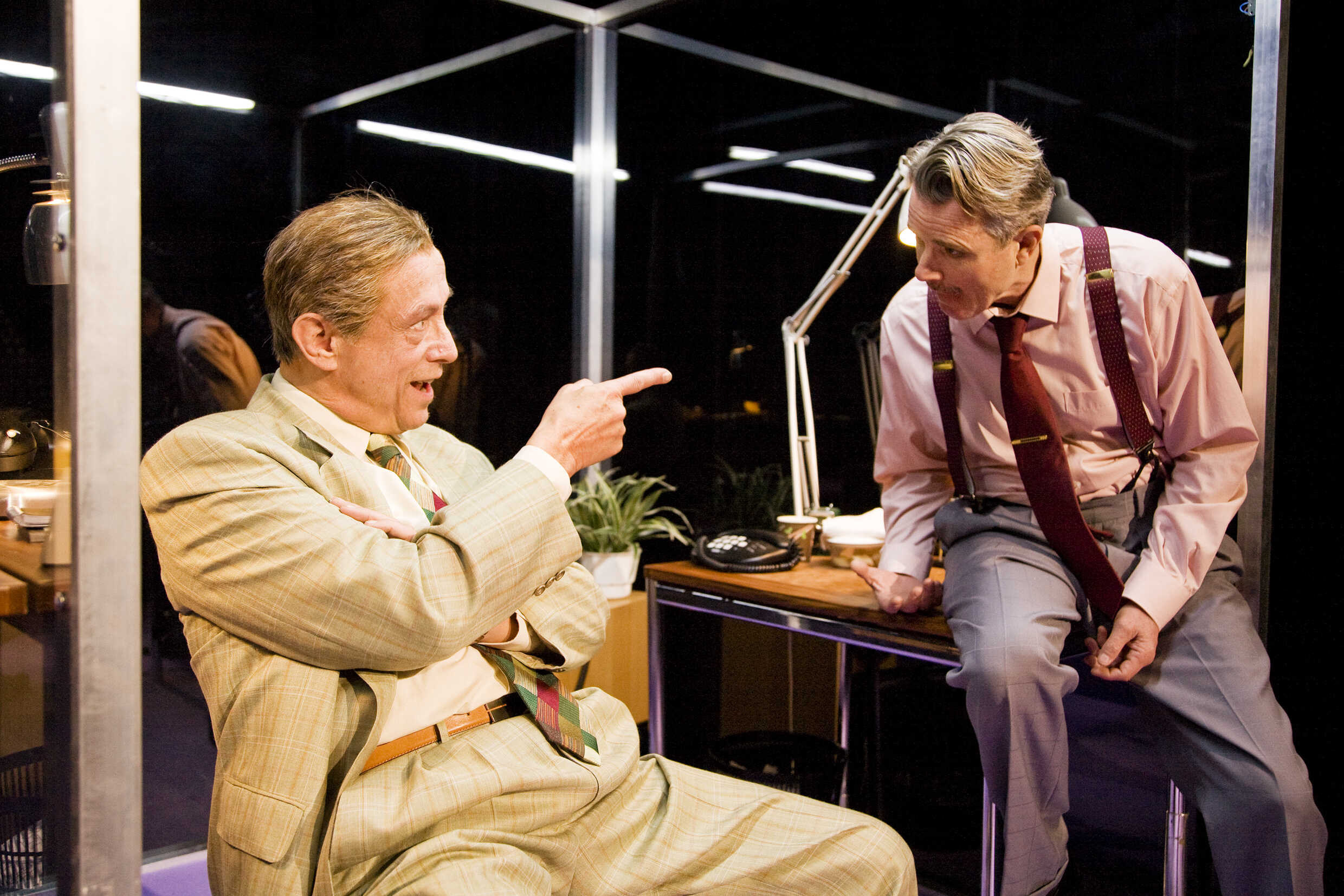 Stefan Ekman och Lars Green i Glengarry Glen Ross av David Mamet. Sverigepremiär 28 november