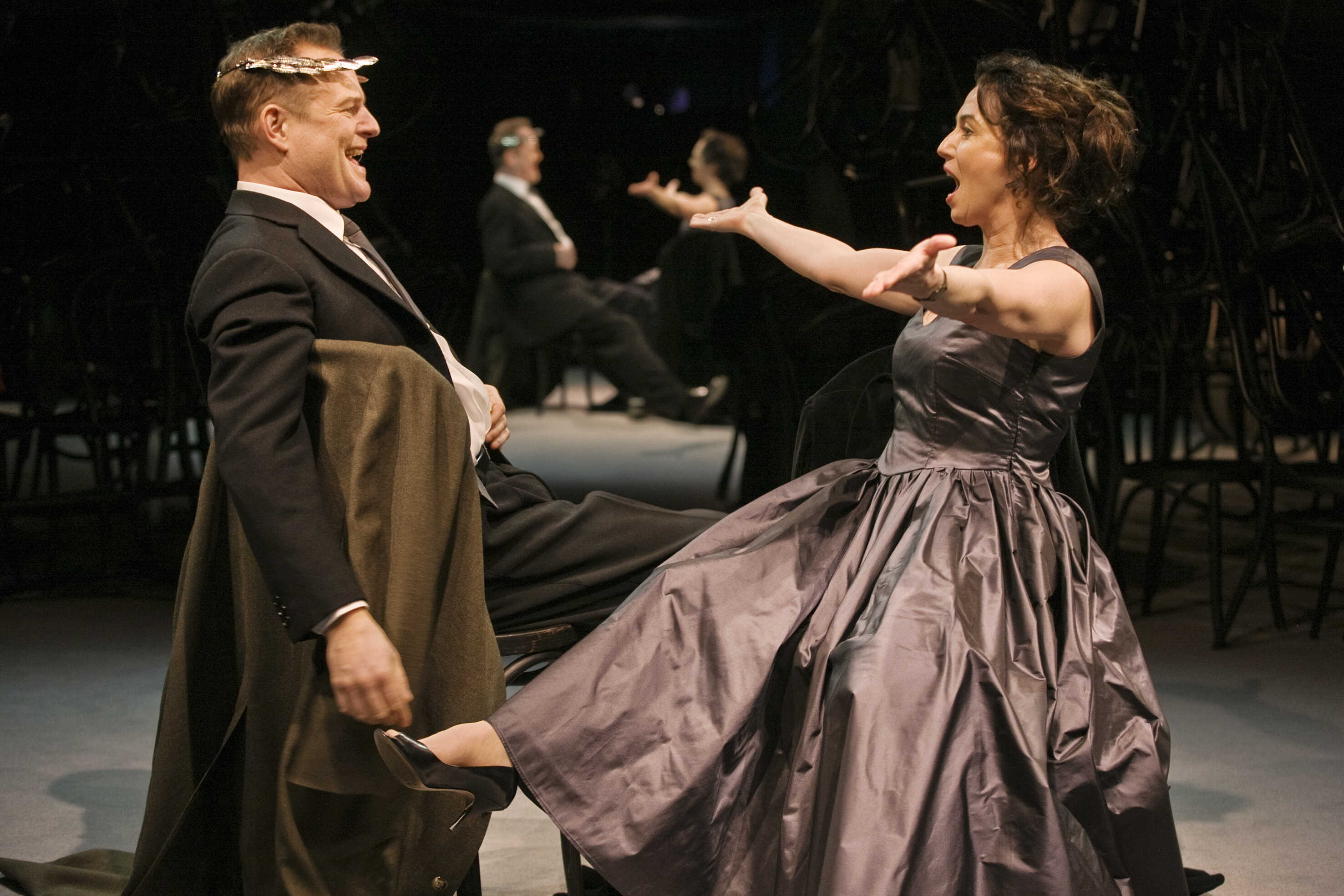 Jacob Ericksson och Jessica Zandén i Brott och brott. Premiär 21 mars 2009 på Strindbergs Intima teater.