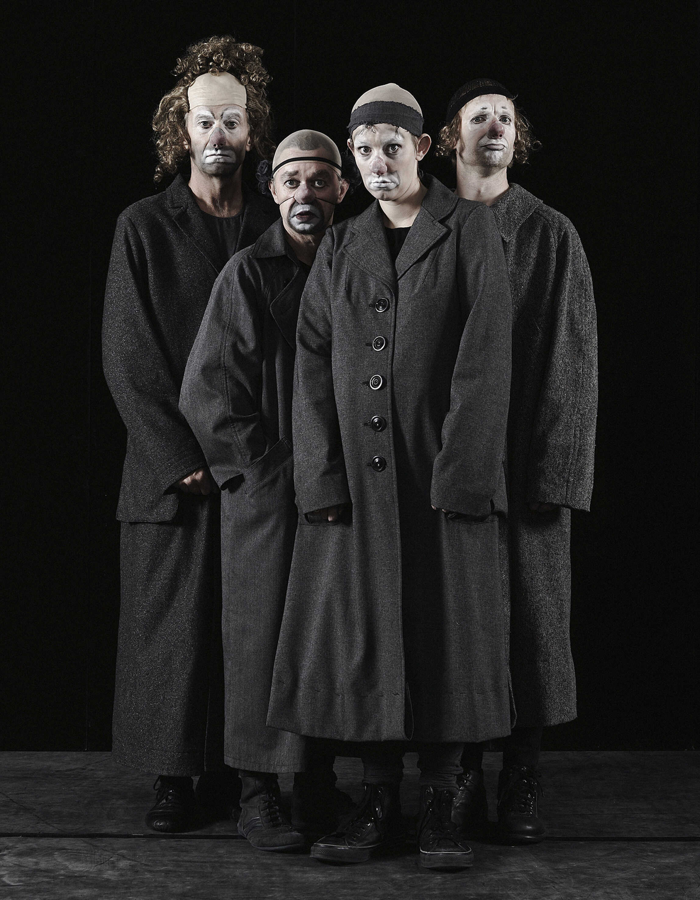 Hans Rønne, Folmer Kristensen, Stine Schröder Jensen och Kristian Holm Joensen i August på c/o Stockholms stadsteater 7-11 okt. Ett gästspel från 