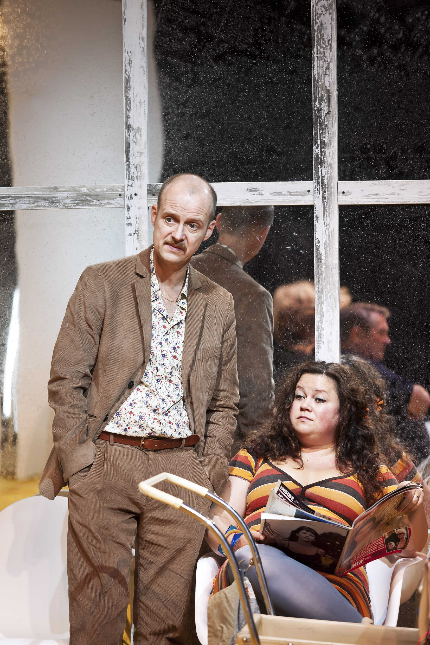Jan Mybrand och Jessica Heribertsson i Vänner. Premiär 29 september på Lilla scenen.