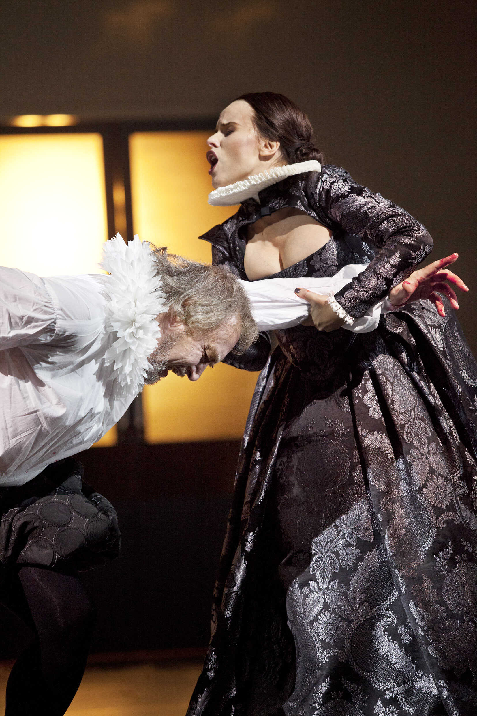 Helena af Sandeberg och Mats Qviström i Kung Lear. Premiär på Stora scenen 18 oktober.