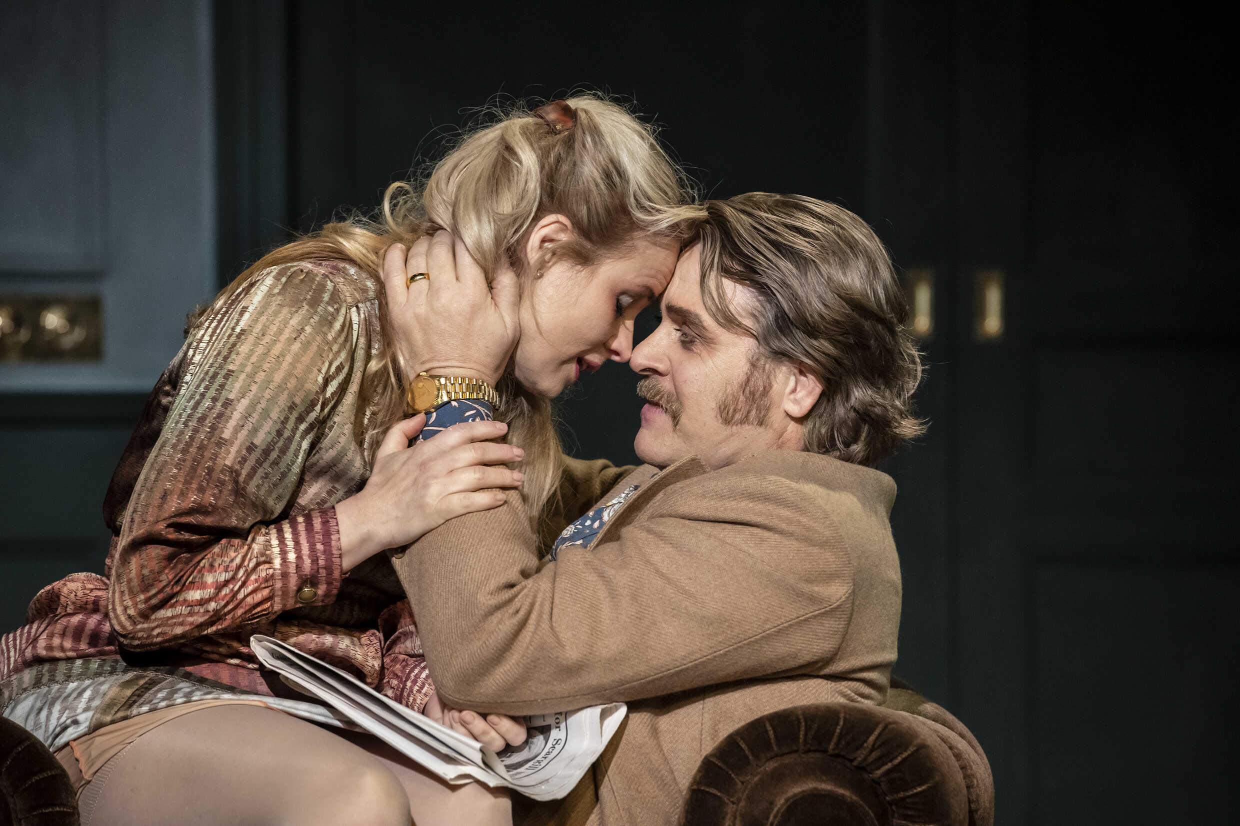 Helena af Sandeberg och Henrik Norlén i Gasljus. Premiär på Lilla scenen 7 maj 2021.