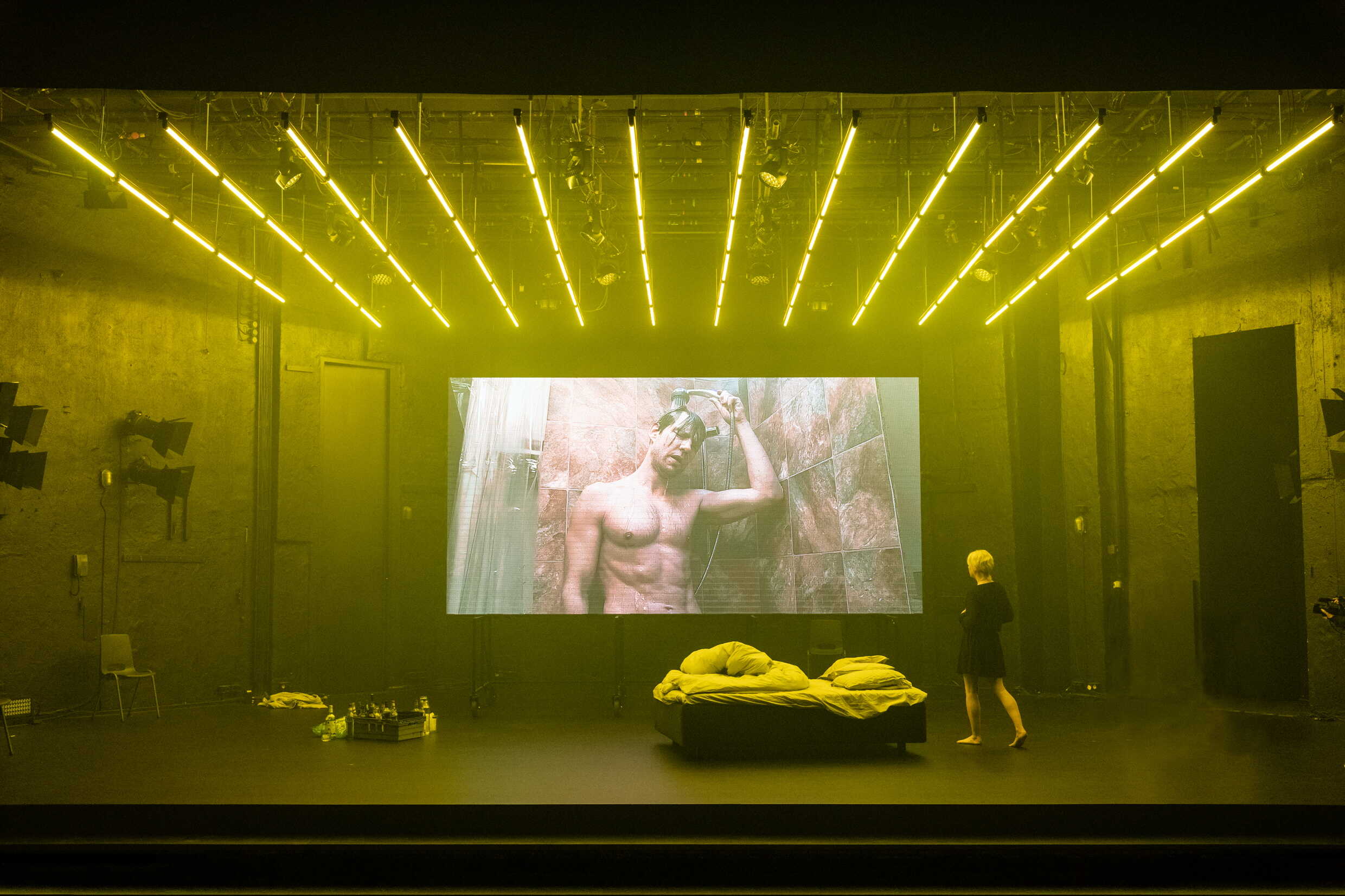 Livia Millhagen i Katt på hett plåttak. Premiär 14 februari 2020 på Maximteatern.