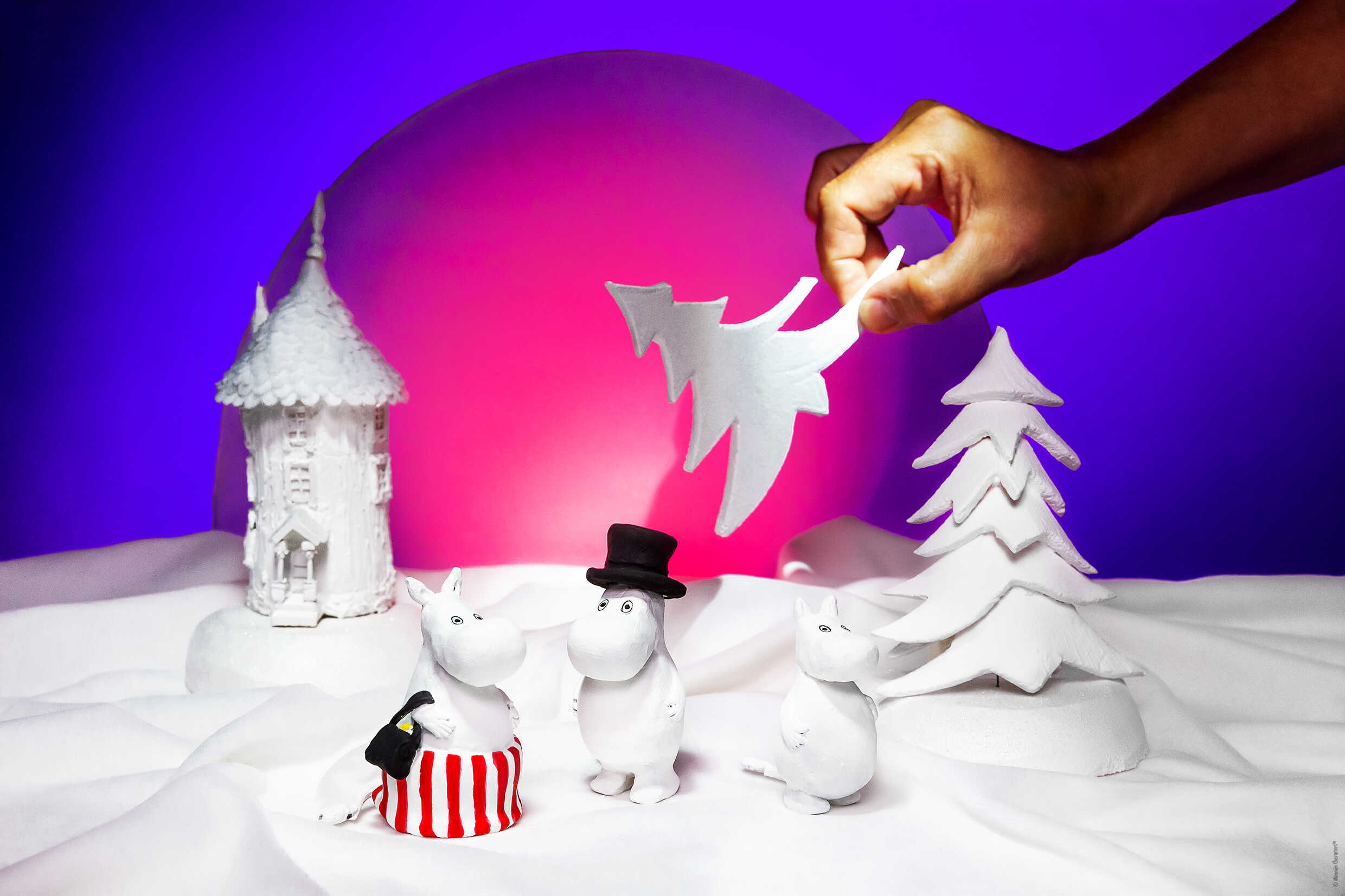 Granen, urpremiÃ¤r 18 december pÃ¥ Marionetteatern, Kulturhuset Stadsteatern. Â© Moomin CharactersÂ™