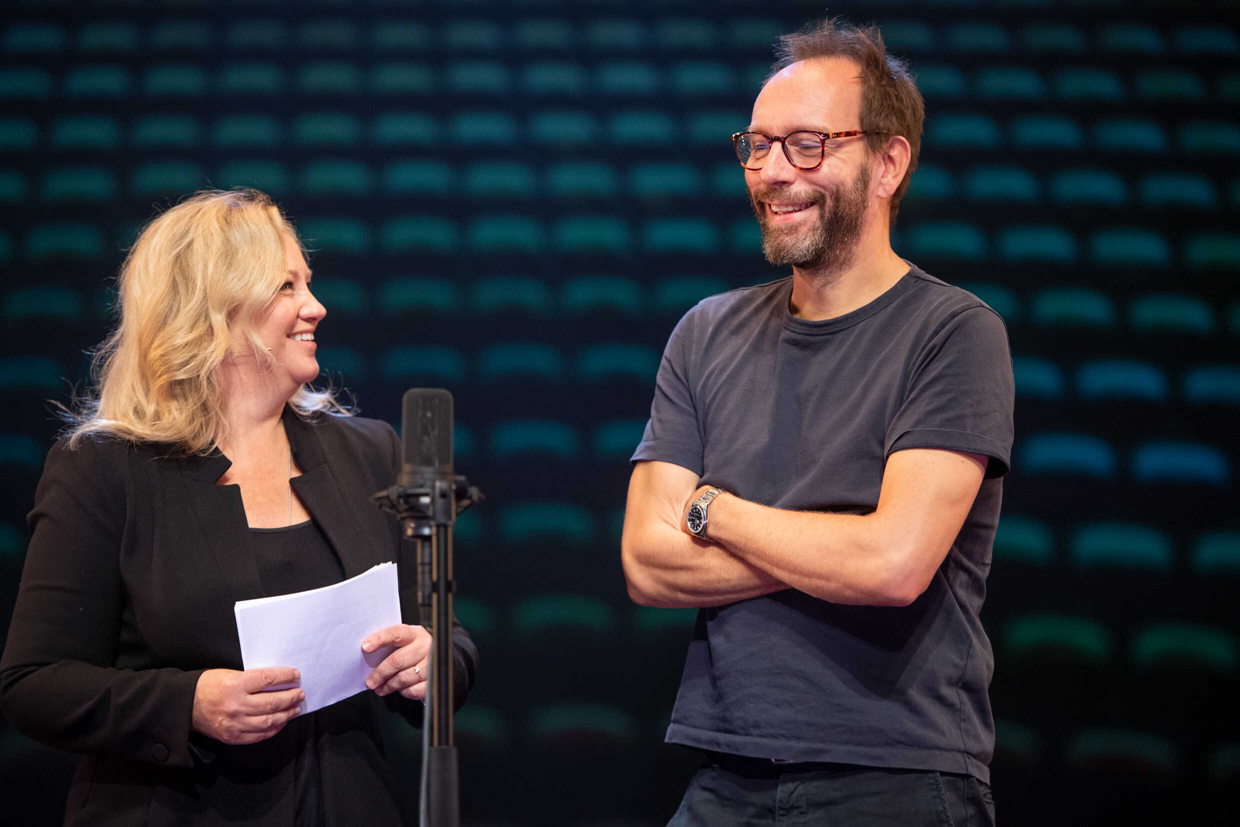 Teaterchef Maria Sid och regissör Alexander Mørk-Eidem.